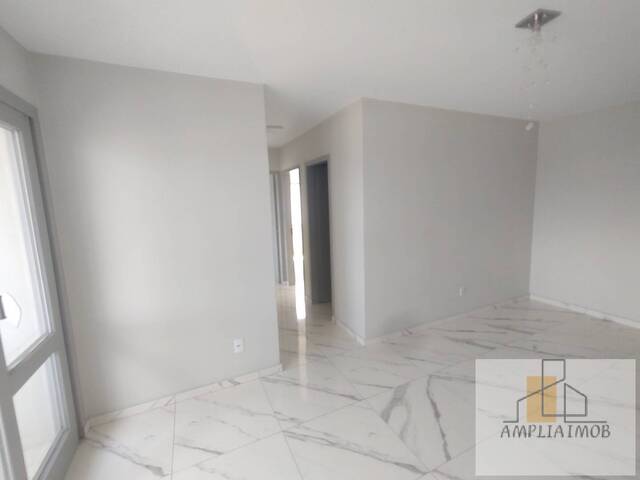 #68 - Apartamento para Venda em Criciúma - SC - 2