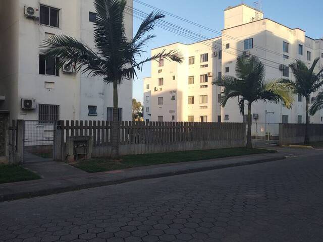 Apartamento para Venda em Criciúma - 5